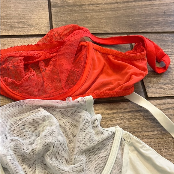 Bra Bundle 36G Red, White, and Black Lace Bras - Picture 12 of 14